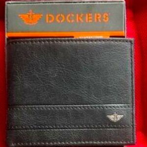 Dockers Black Leather bifold wallet with Card Holder and bill compartments NEW
